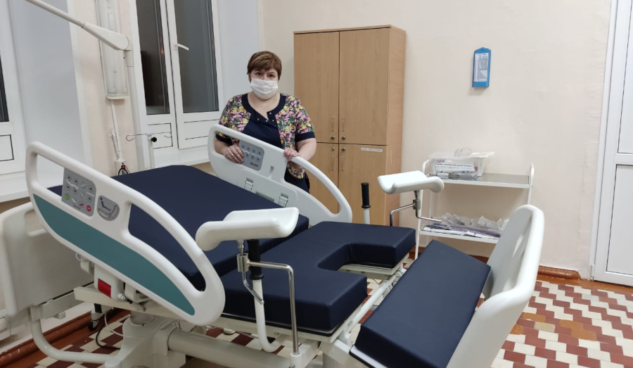В акушерское отделение ЦГБ Кушвы поступили кровати для приема родов